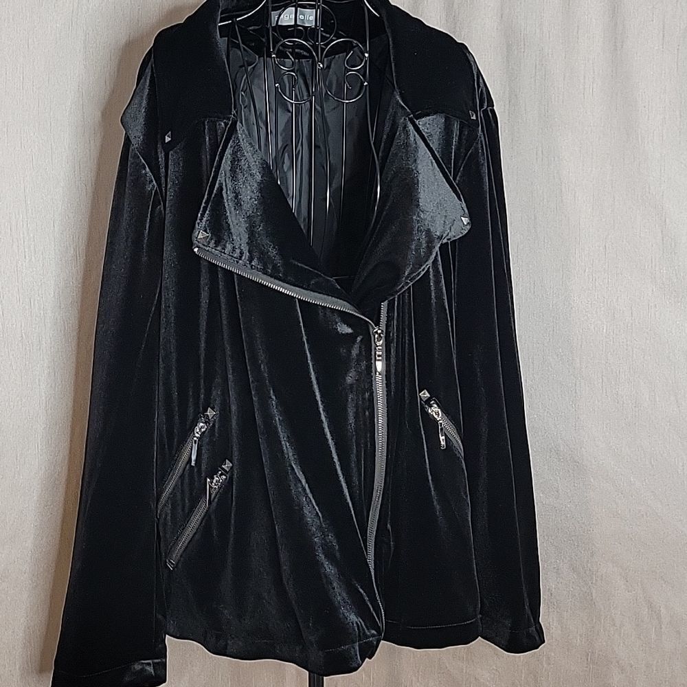 BAGATELLE Black‎ Velvet Jacket - Picture 3 of 7